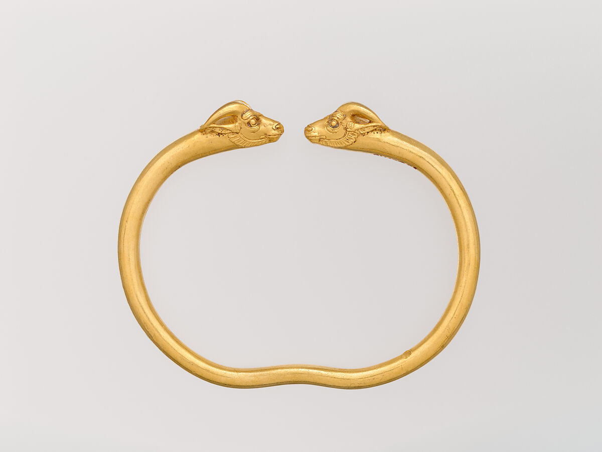 Bracelet with goat's head terminals, Gold, Achaemenid