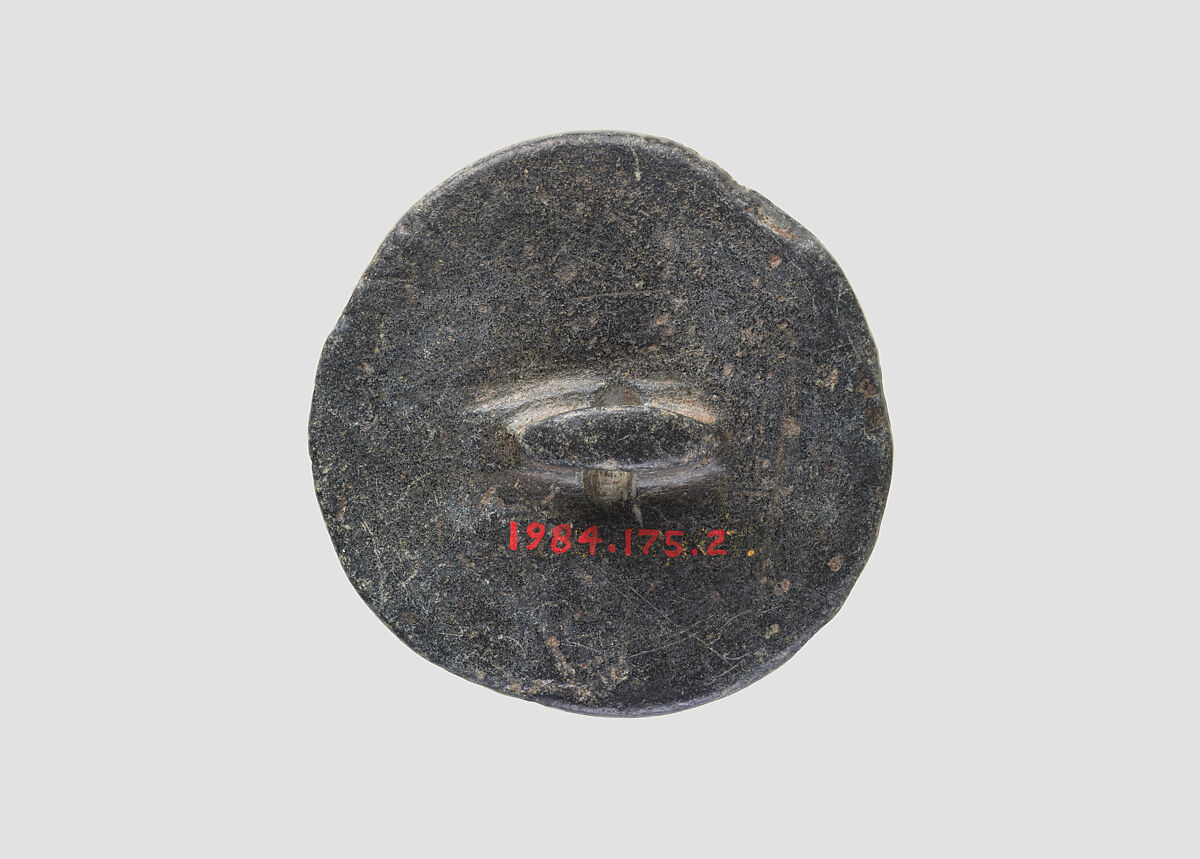 Loop-handled circular seal, Chlorite, black