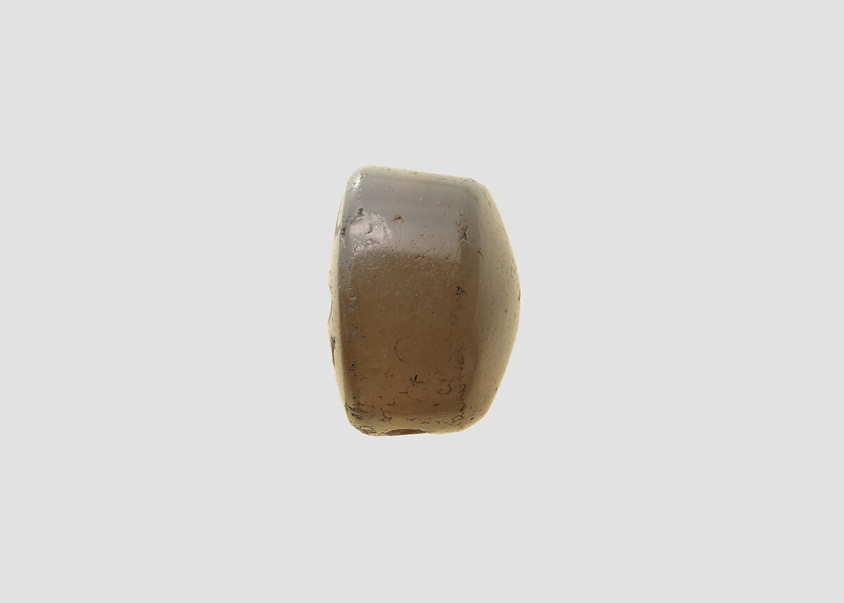 Stamp seal, Chalcedony, smoky, Achaemenid
