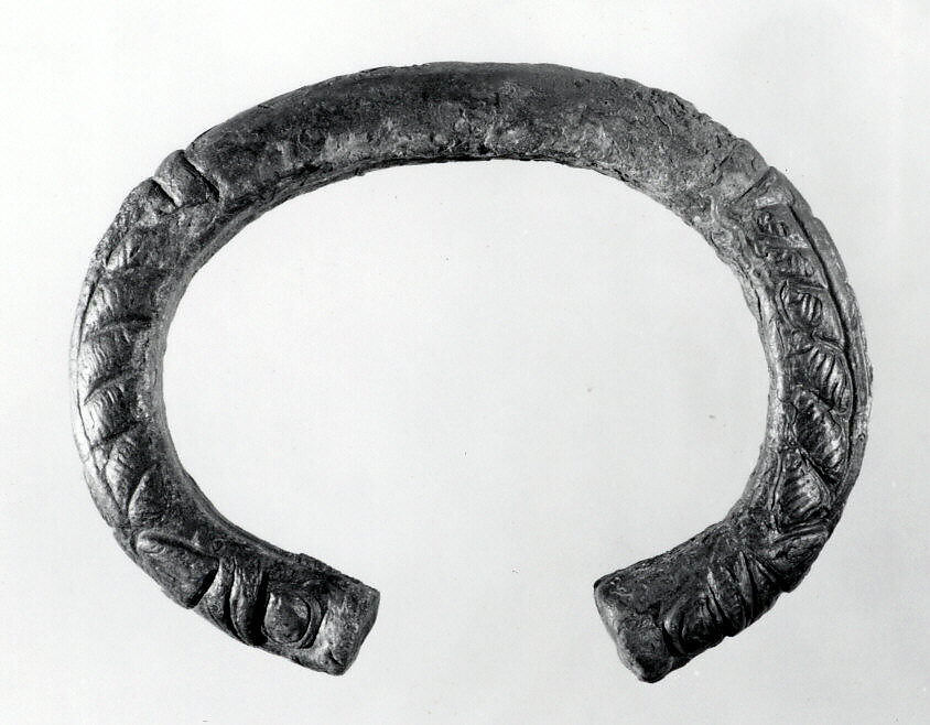 Bracelet with lion's-head terminals, Iron, Iran 