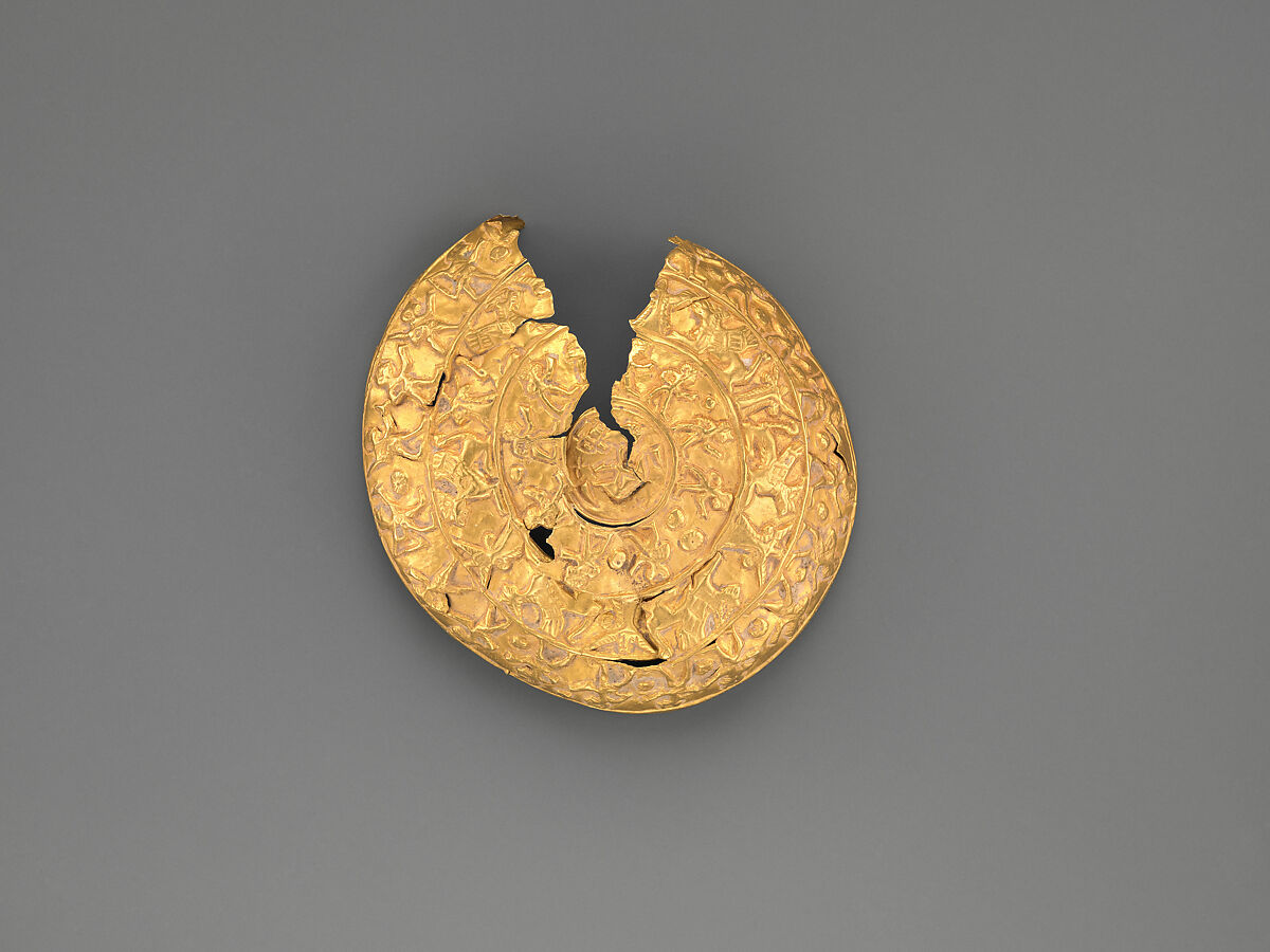 Appliqué, perhaps for a pommel, Gold, Hittite 