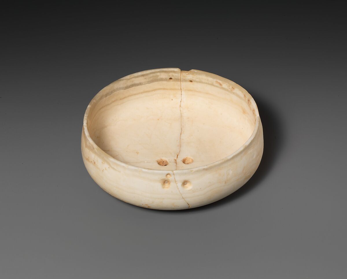 Bowl, Calcite alabaster 