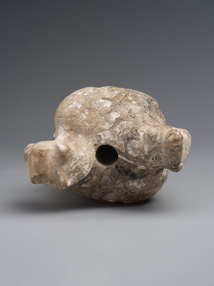 Mace head with reclining bulls, Limestone