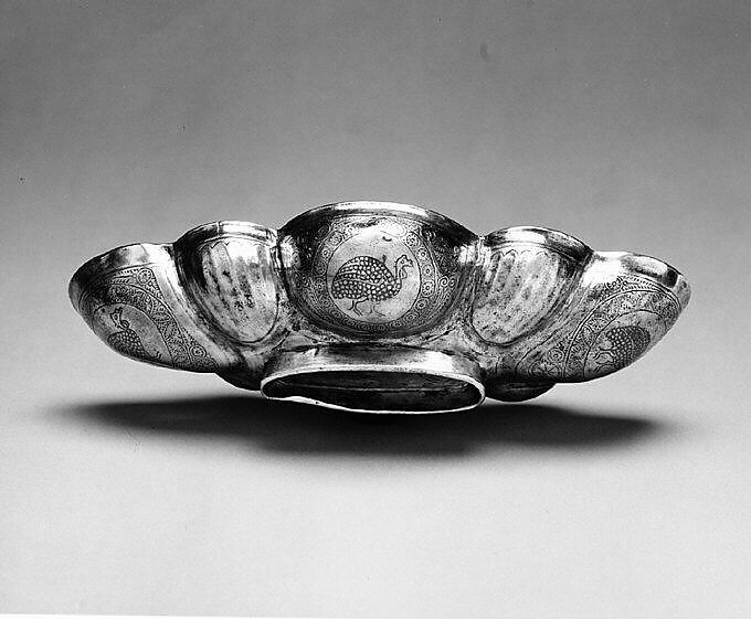 Lobed bowl, Silver-gilt, niello inlay, Sasanian