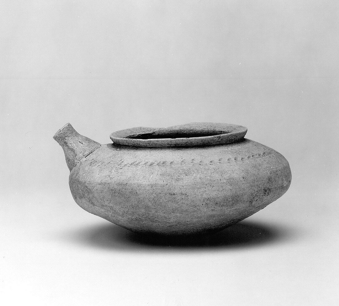 Jar with a spout and punctate decoration, Ceramic 