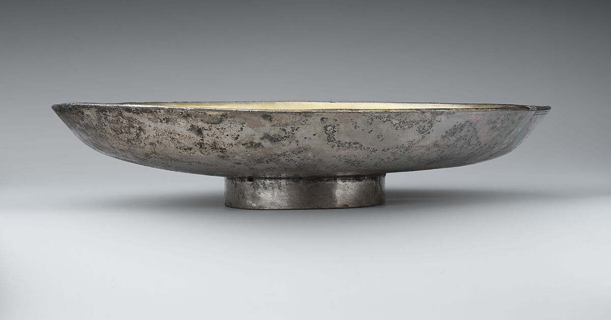 Plate with a hunting scene from the tale of Bahram Gur and Azadeh, Silver, mercury gilding, Sasanian