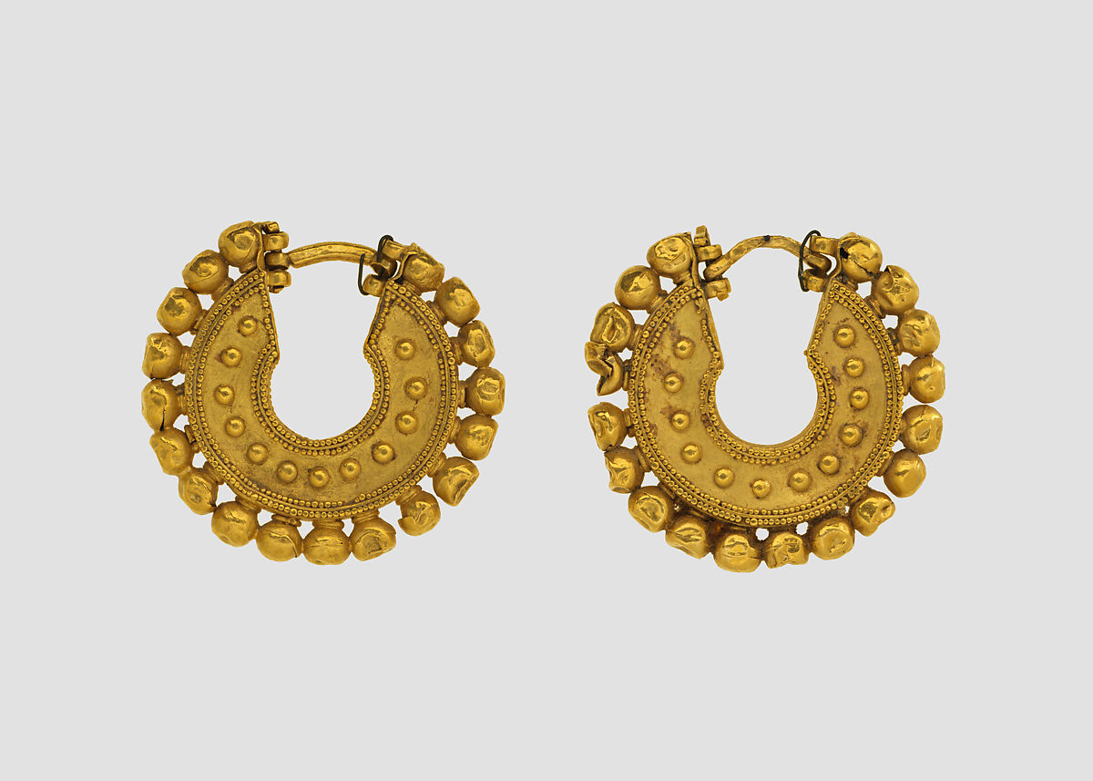 Earrings, Gold, Achaemenid 