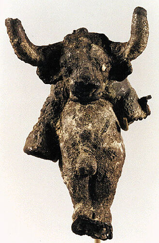 Pendant in the shape of a bull