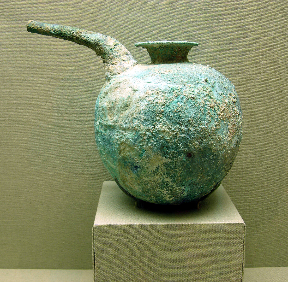 Jar with a spout, Copper alloy 