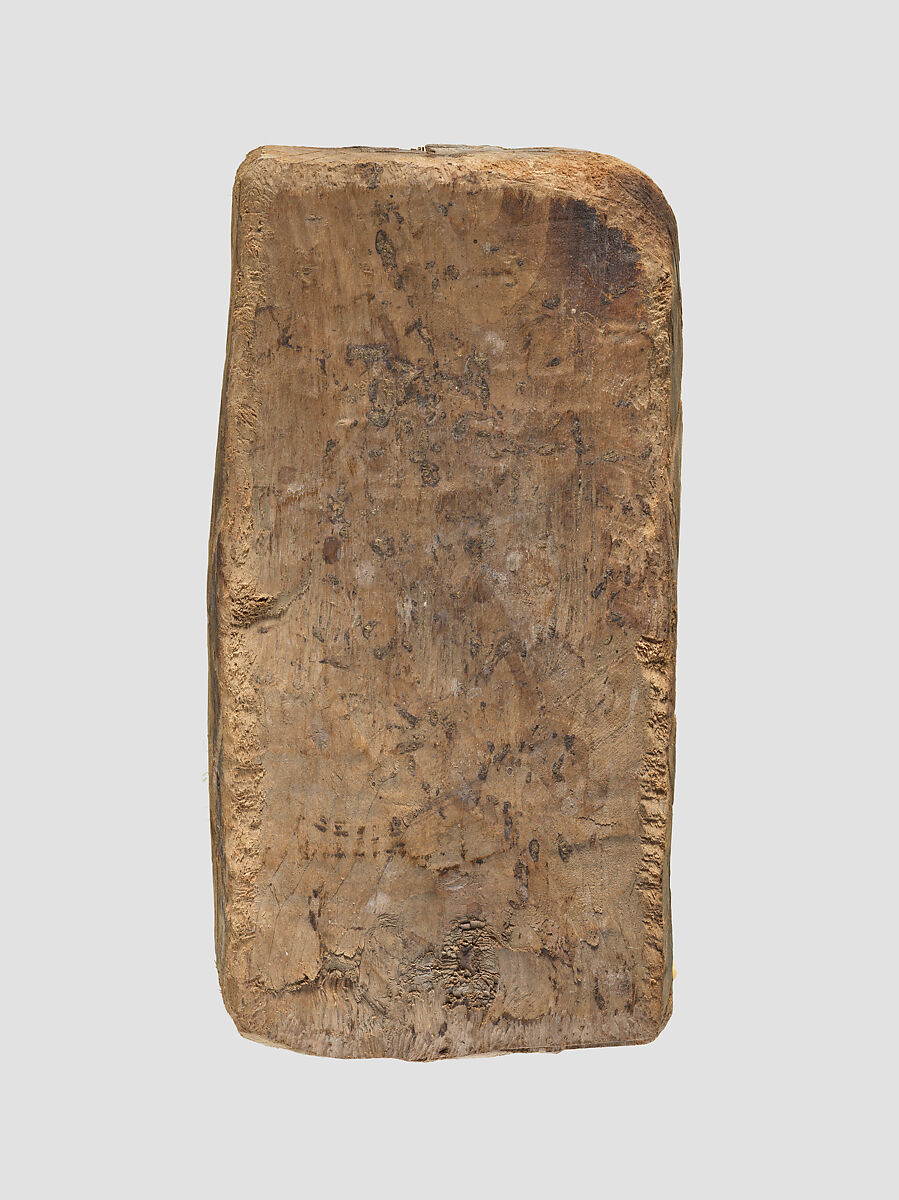 Rectangular wooden cosmetic or amulet box, Wood, Alanic