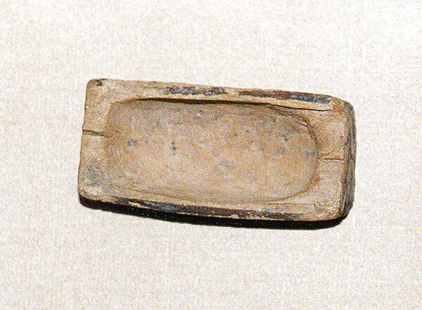 Rectangular wooden cosmetic or amulet box