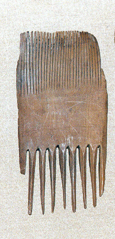 Double-sided wooden comb, Wood (fruitwood), Alanic 