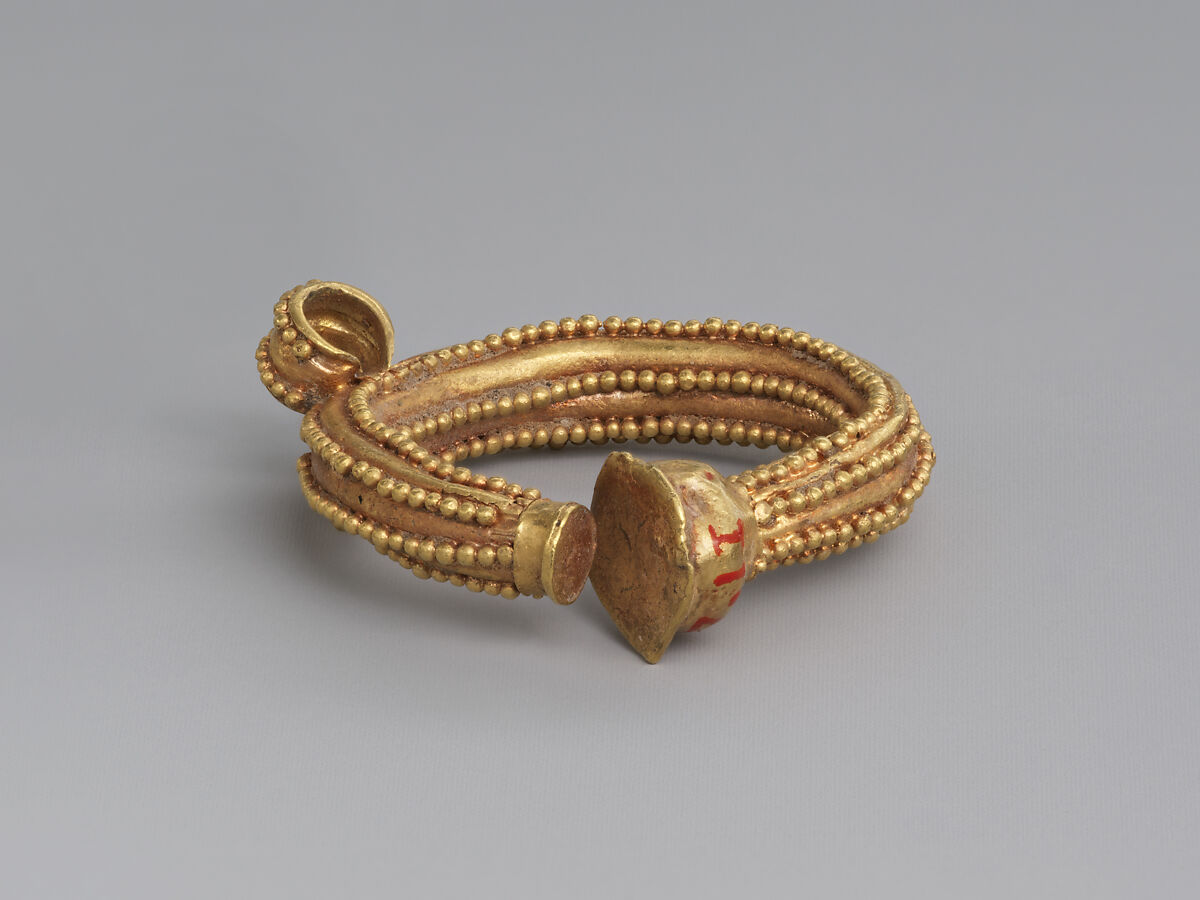 Necklace pendants and beads, Gold, Babylonian