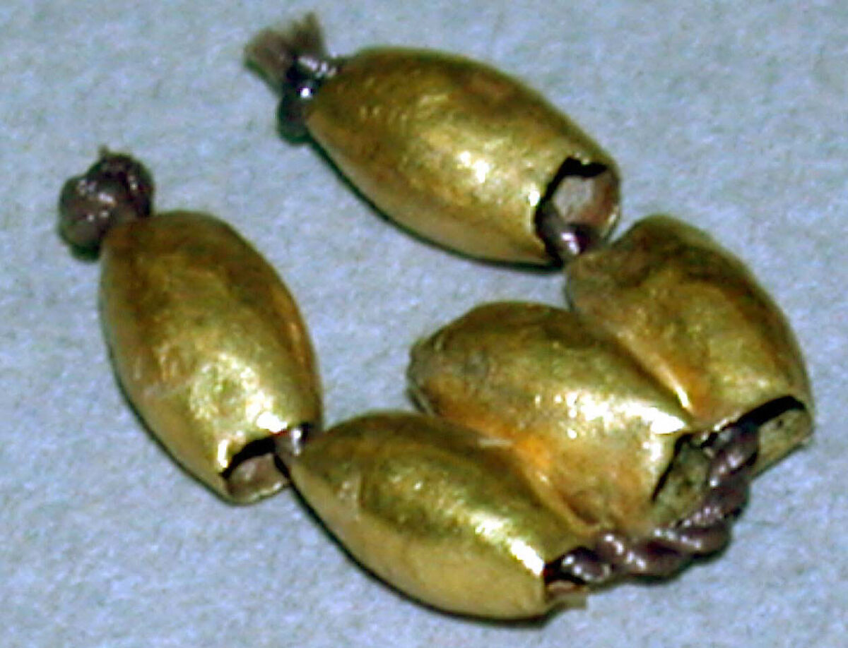 Necklace pendants and beads, Gold, Babylonian 