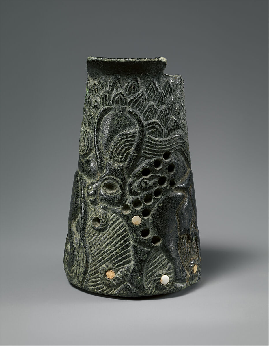 Vessel with two zebu, Chlorite, calcite inlay 