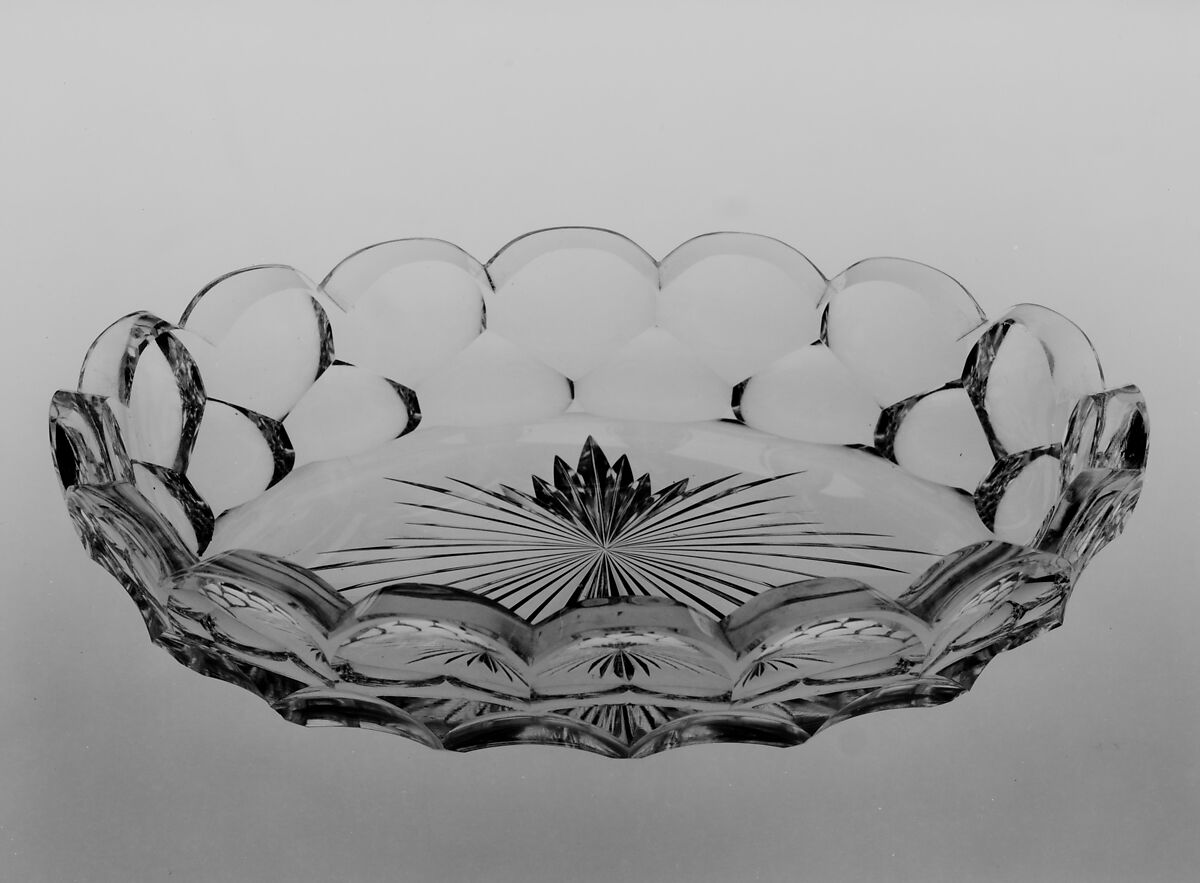 Dish, Probably Hobbs, Brockunier and Company (1863–1891), Lead glass, blown and cut, American 