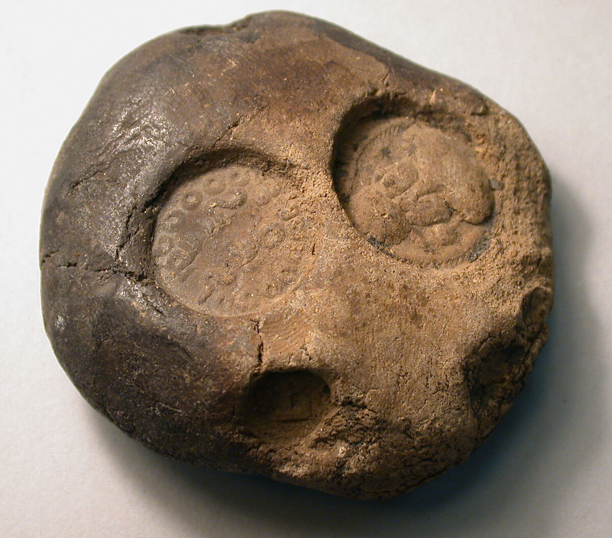 Bulla, Un-baked clay, Sasanian 