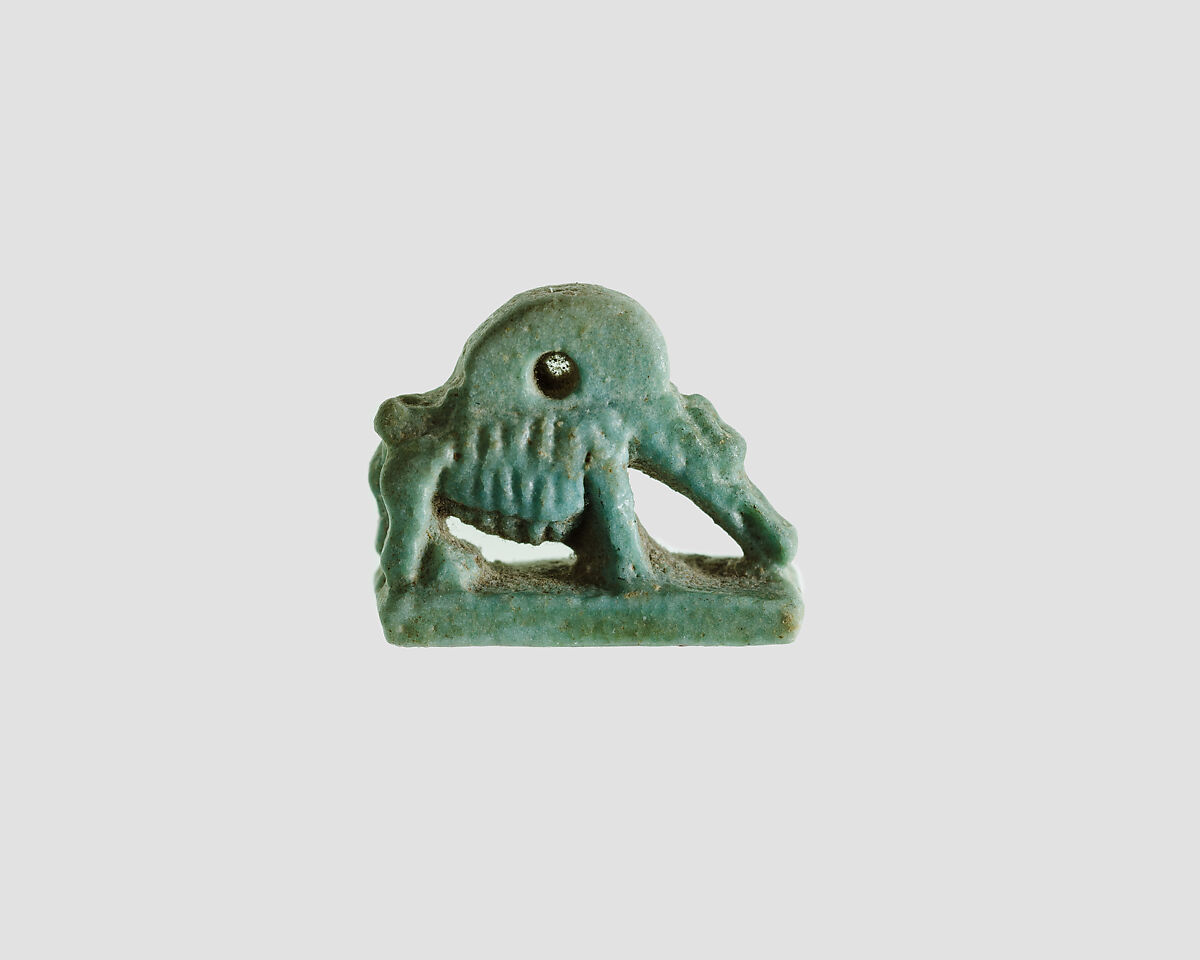 Sow Amulet, Faience