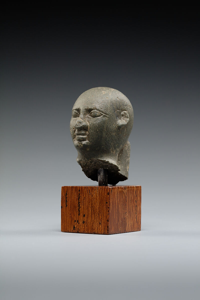 Head from the figure of an official, Fine-grained greenish-grey stone
