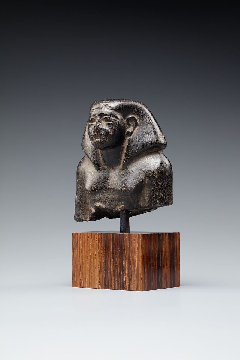 Head and Upper Torso of a Seated Official, Steatite or serpentinite