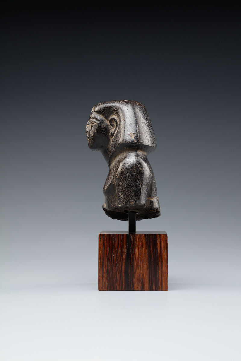 Head and Upper Torso of a Seated Official, Steatite or serpentinite