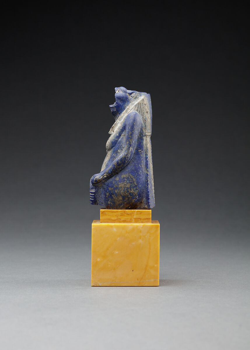Upper Half of a Hippo Goddess Presenting a Sa-sign, Lapis lazuli
