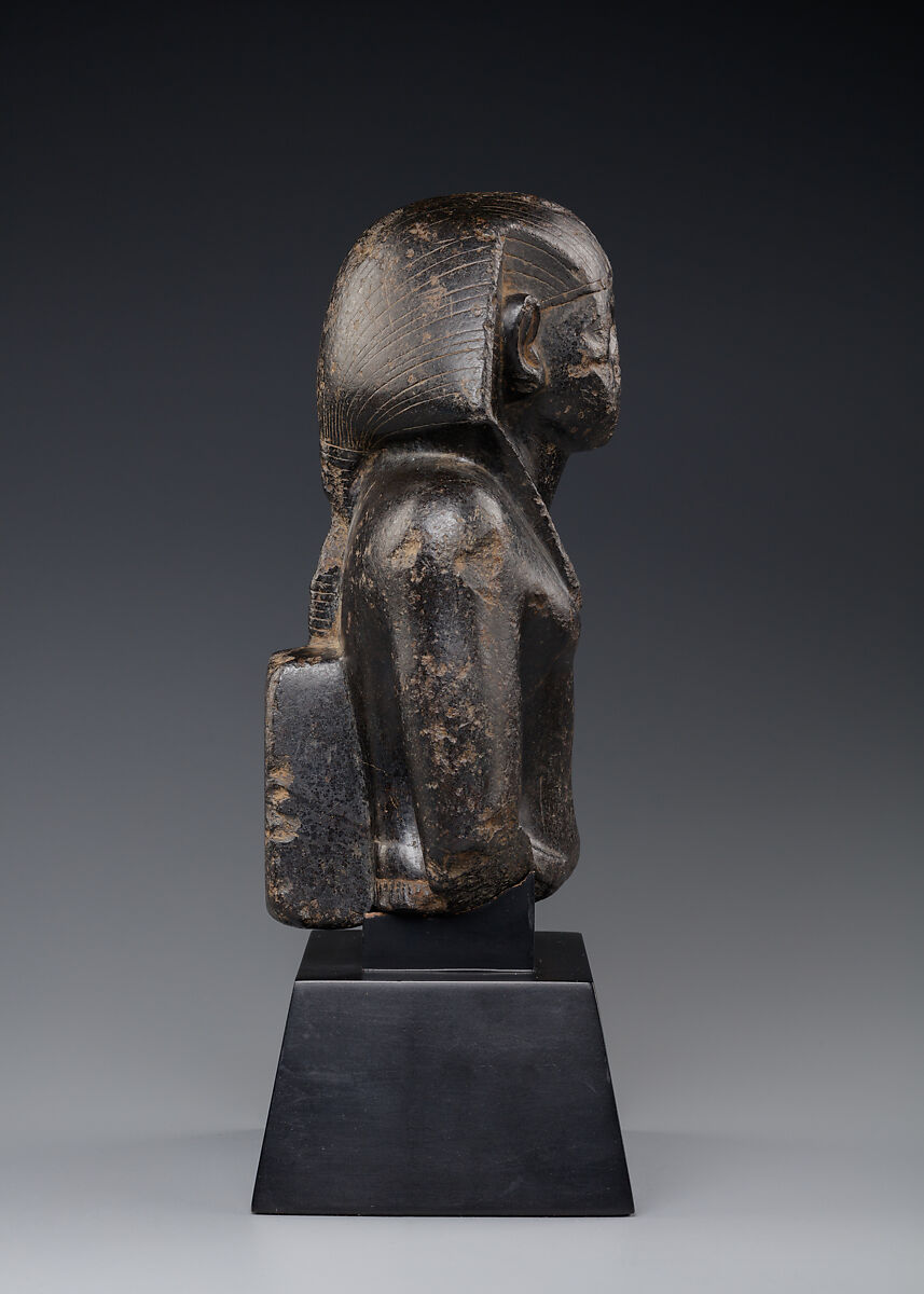 Upper Part of a Seated Statue of Pharaoh Senwosret III or Amenemhat III, Steatite or serpentinite