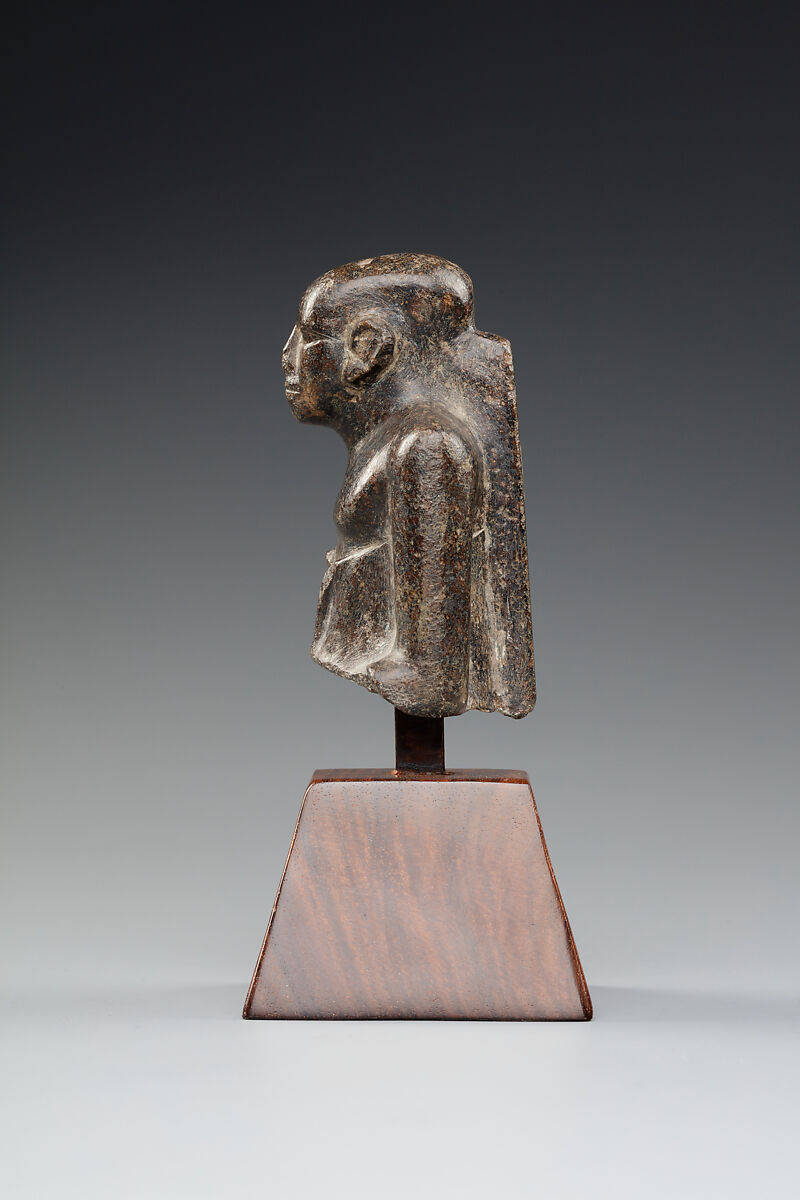 Upper Part of a Seated Figure in a Long Kilt, Serpentinite (?)