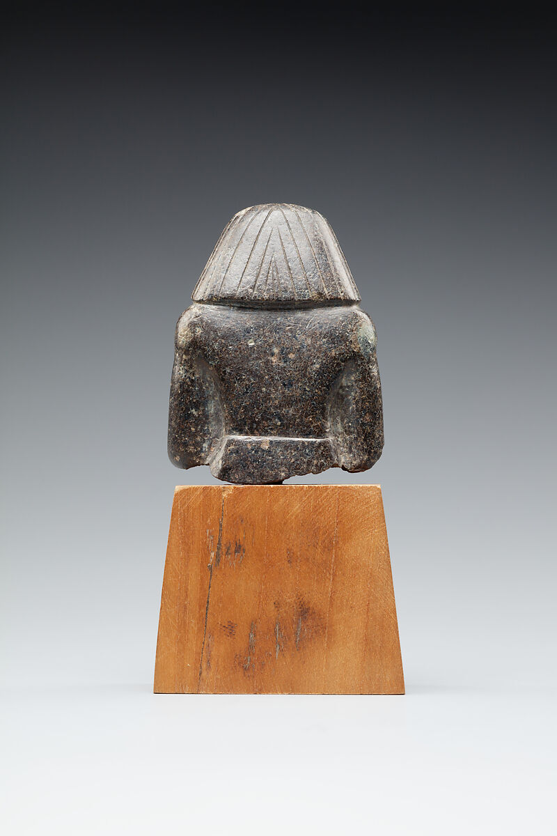 Upper part of a figure of a seated official, Steatite or serpentinite