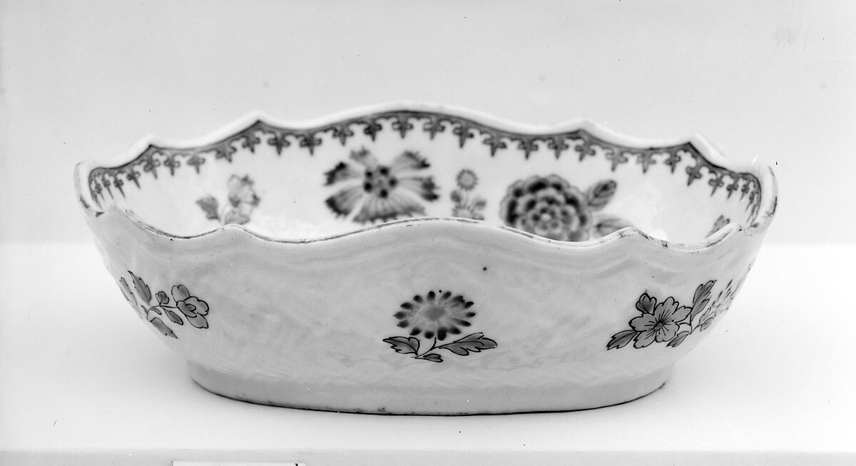 Dish, Porcelain 