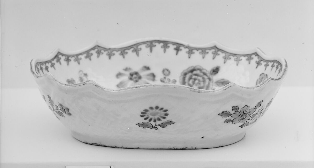 Dish, Porcelain 