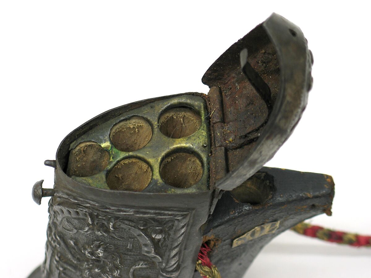 Cartridge Box, Iron, leather, textile, metallic thread, German