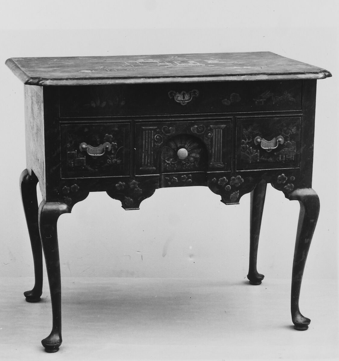 Dressing table, Japanned maple, white pine, American