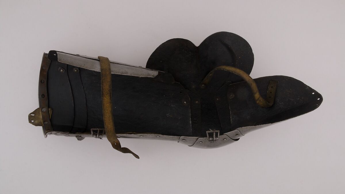 Pair of Thigh Defenses (Cuisses) with Knee Defenses (Poleyns), Steel, leather, Italian