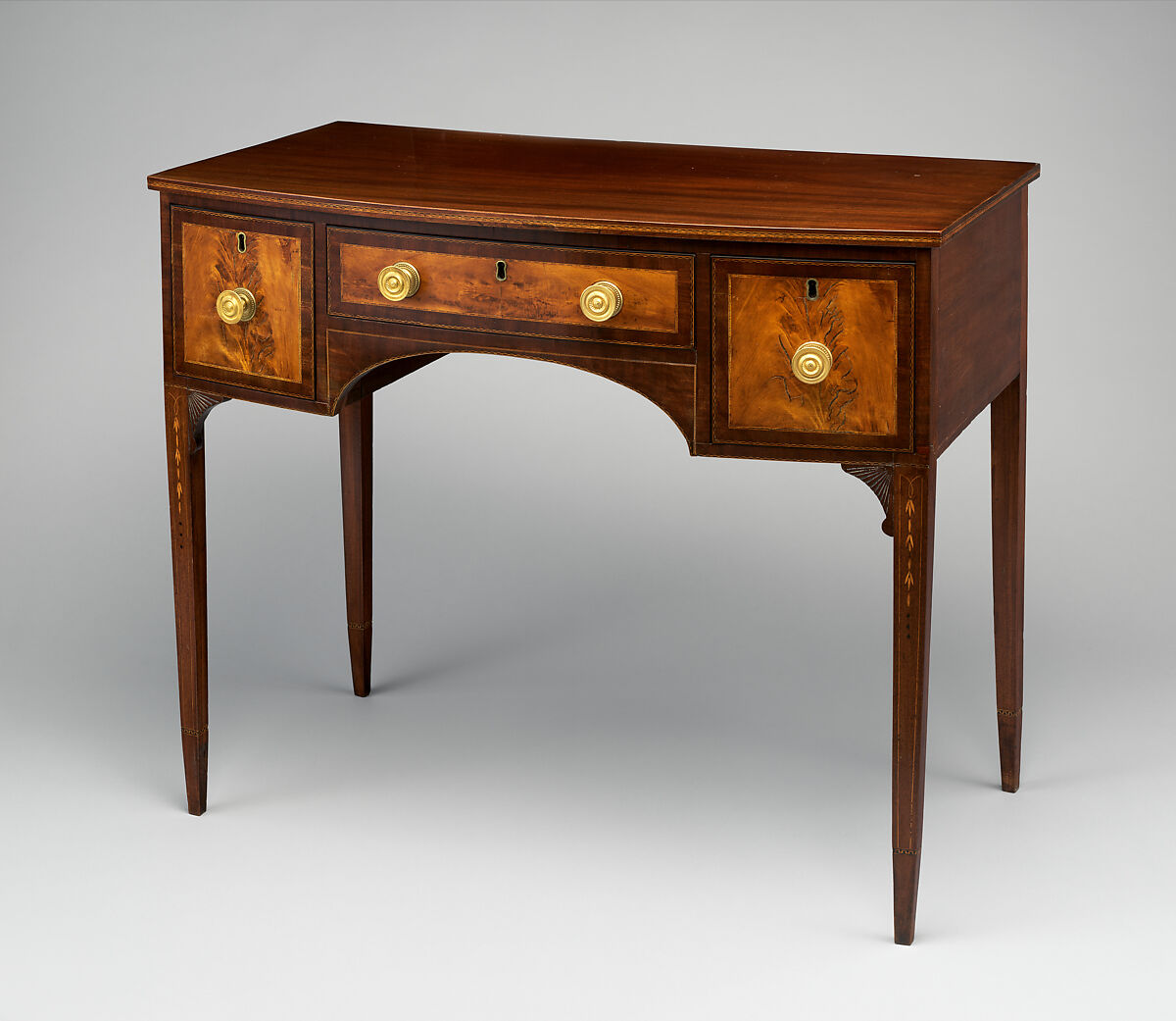 Dressing table, Mahogany, birch veneer, basswood with white pine, American