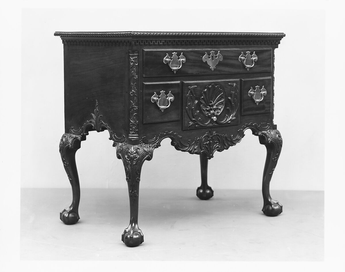 Dressing table, Mahogany, yellow pine, tulip poplar, American