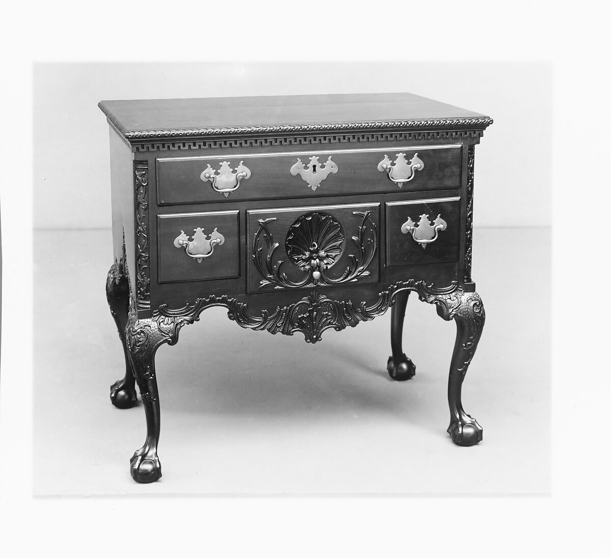 Dressing table, Mahogany, yellow pine, tulip poplar, American