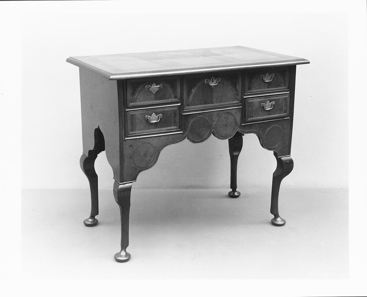 Dressing Table, Walnut, white pine, burl walnut veneers, mahogany; brass, American