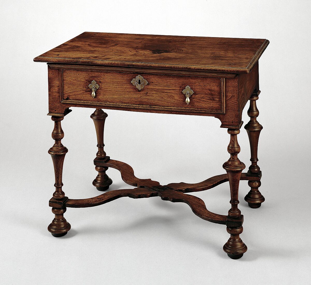 Dressing table, Black walnut, yellow pine, white cedar, sweet gum, American 