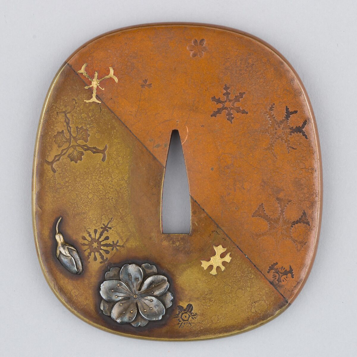 Sword Guard (Tsuba), Copper, copper alloy (sentoku), silver, gold, Japanese