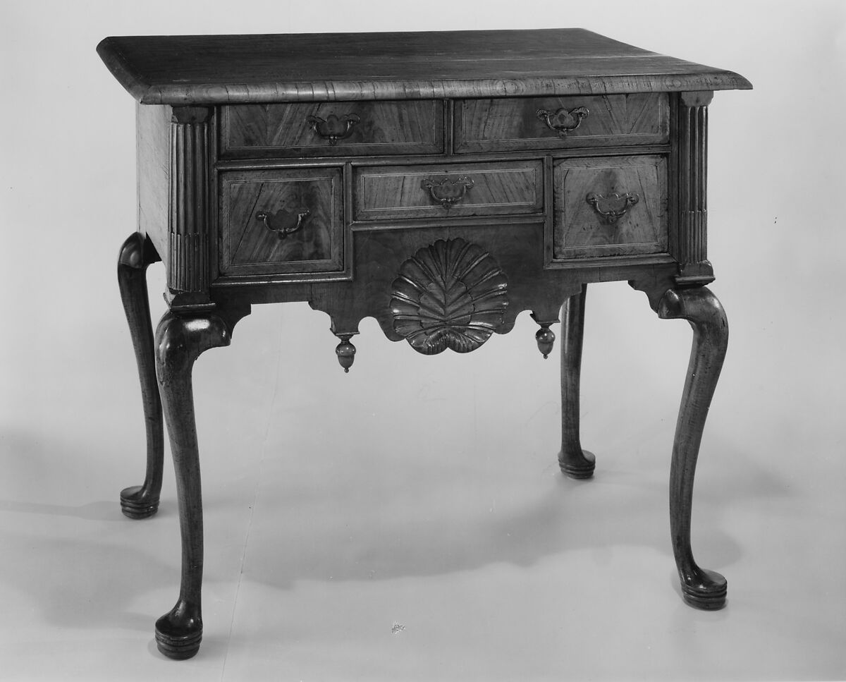 Dressing Table, Walnut, walnut veneer, maple, white pine, American 