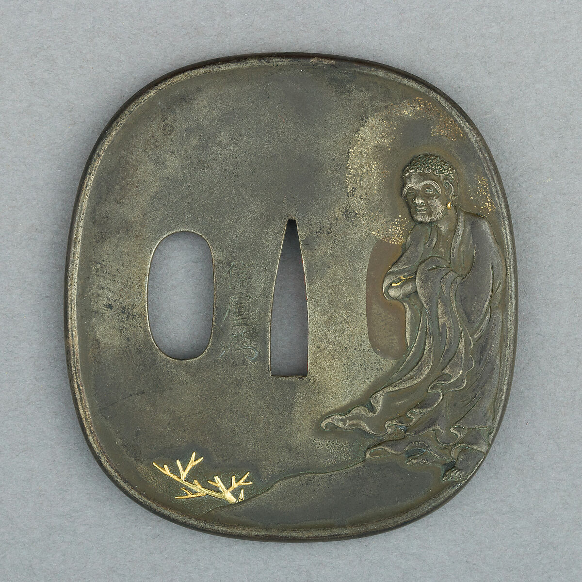 Sword Guard (Tsuba), Copper-silver alloy (shibuichi), gold, Japanese 