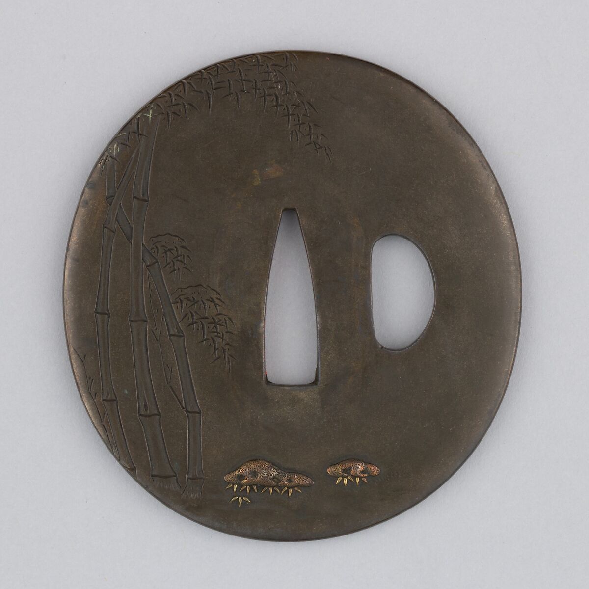 Sword Guard (Tsuba), Copper-silver alloy (shibuichi), gold, silver, copper-gold alloy (shakudō), copper, Japanese 