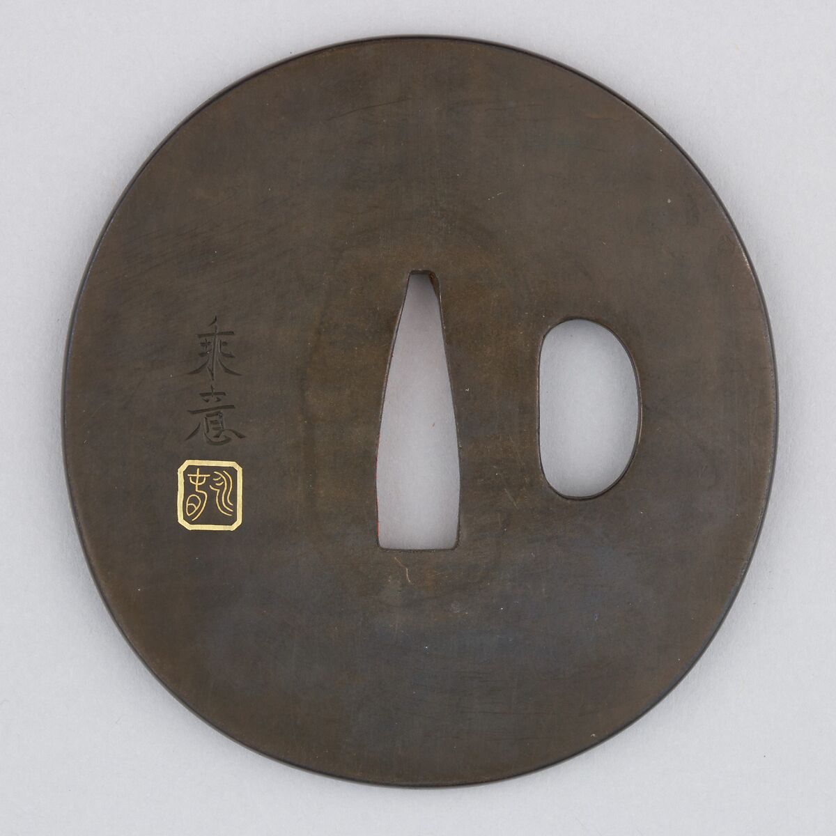 Sword Guard (Tsuba), Copper-silver alloy (shibuichi), gold, copper, Japanese