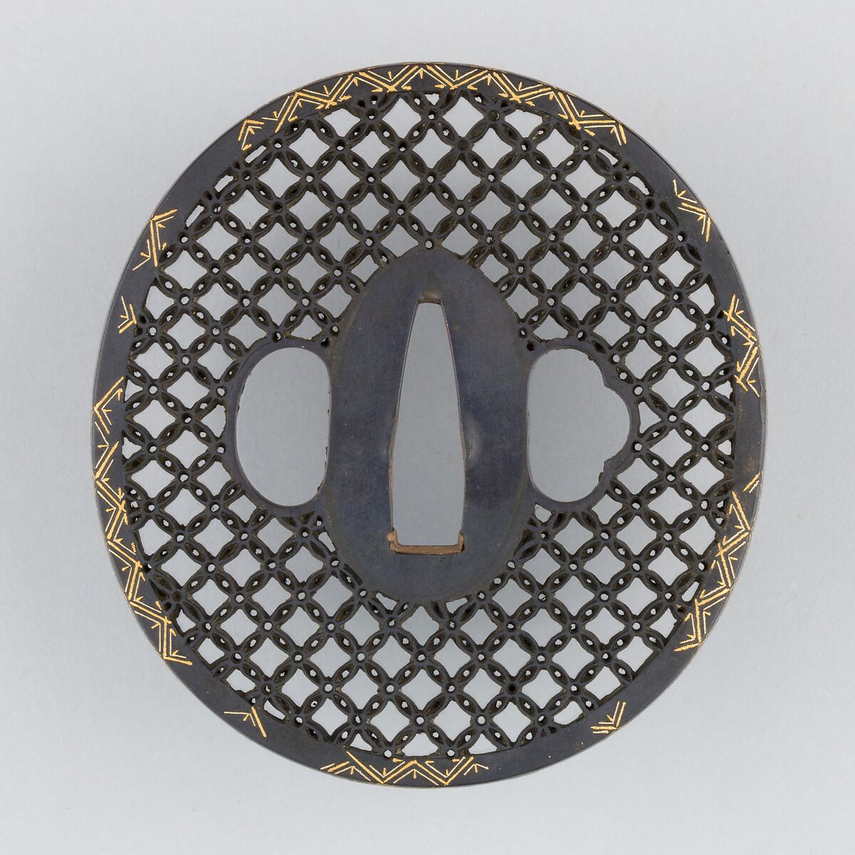Sword Guard (Tsuba), Copper-gold alloy (shakudō), gold, copper, Japanese