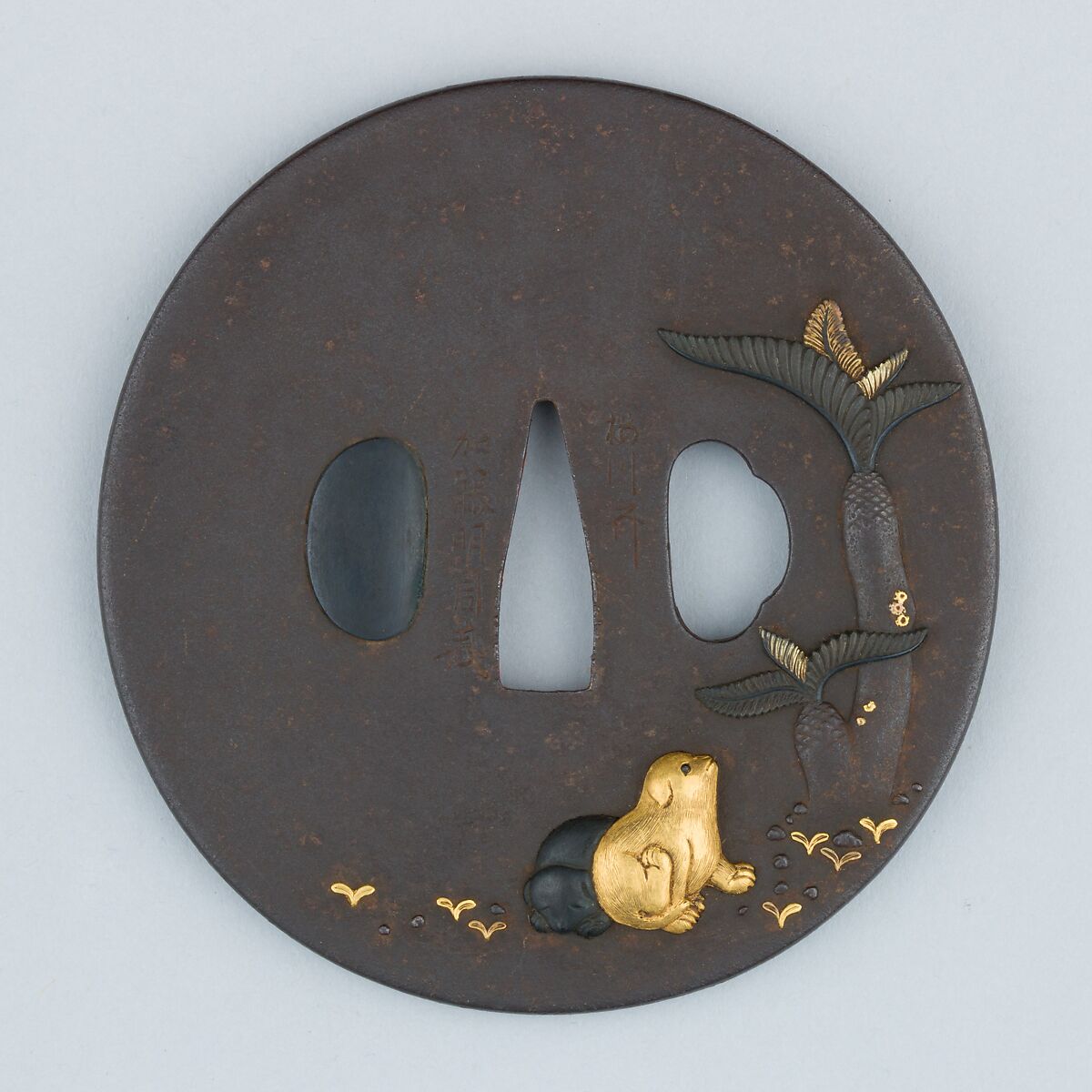 Sword Guard (Tsuba), Iron, gold, copper-gold alloy (shakudō), copper, Japanese 