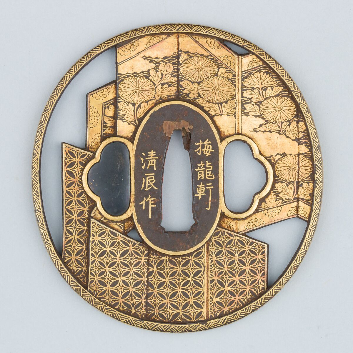 Sword Guard (<i>Tsuba</i>), Inscribed by Bairyūken Kiyotatsu (Japanese, active late 18th century), Iron, gold, copper-gold alloy (<i>shakudō</i>), Japanese 