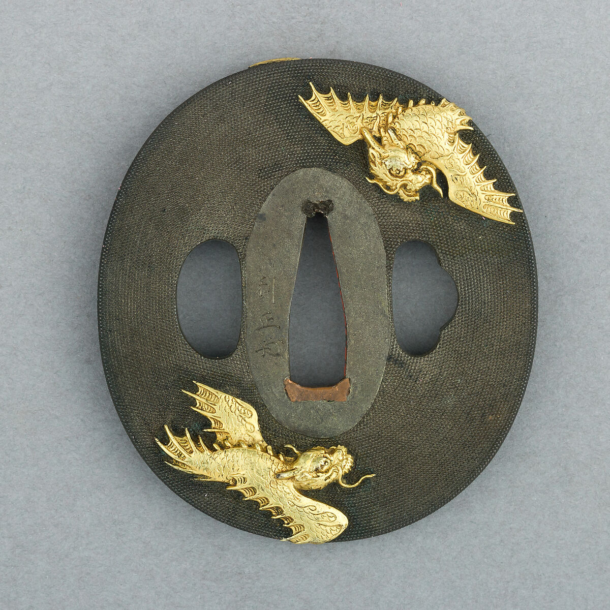 Sword Guard (Tsuba), Copper-silver alloy (<i>shibuichi</i>), gold, Japanese 