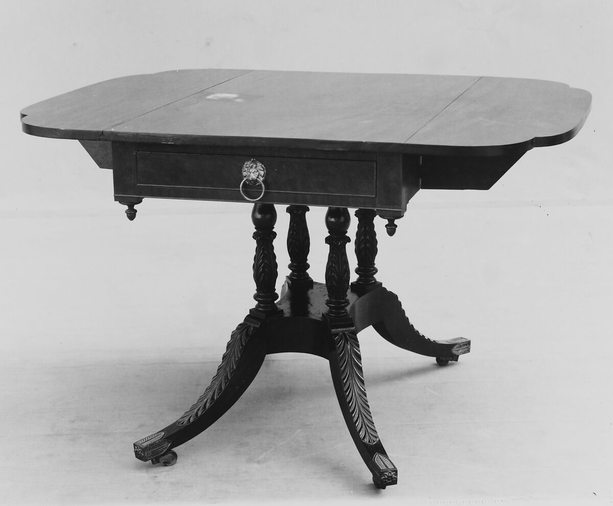 Drop-leaf Pembroke Table, Mahogany, gilt brass, tulip poplar, white pine, American