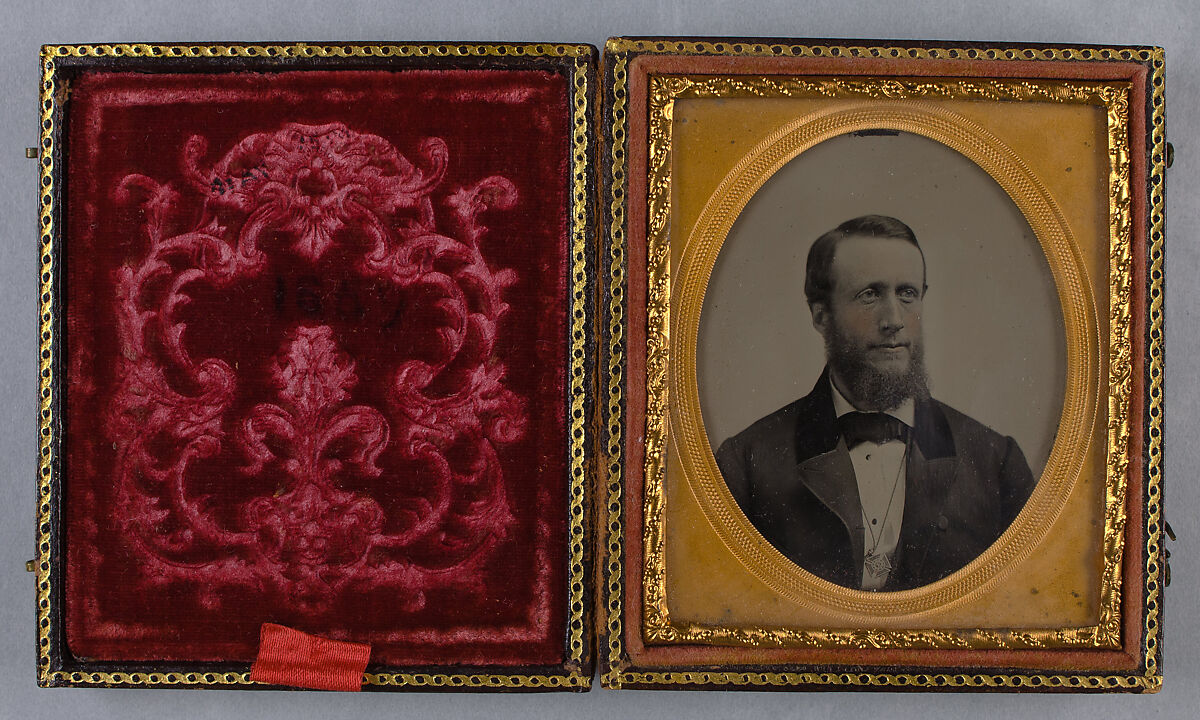 John Stoneacre Ellis, Ambrotype, velvet, leather, American